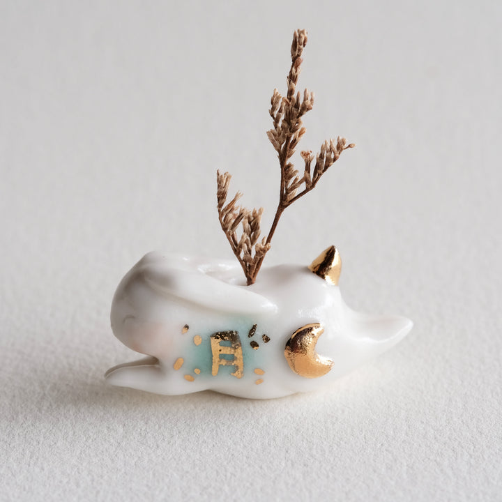 Yue Lop Bunny Sprig/Incense Holder